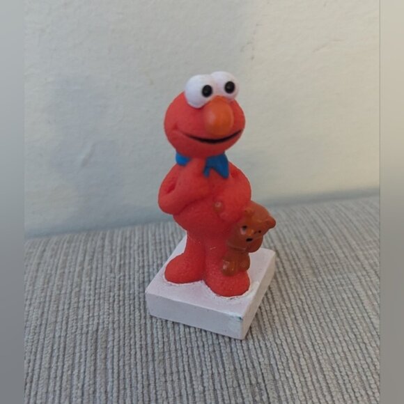 Elmo Sesame Street Figurine - Picture 1 of 1
